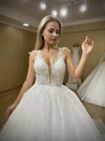 Glamour - wholesale princess tulle wedding dress - front
