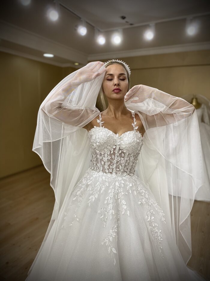 Roma - Wholesale wedding dress model with tulle cape, flower lace - front