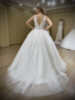 Verona - Wholesale princess wedding dress model with elegant lace - back